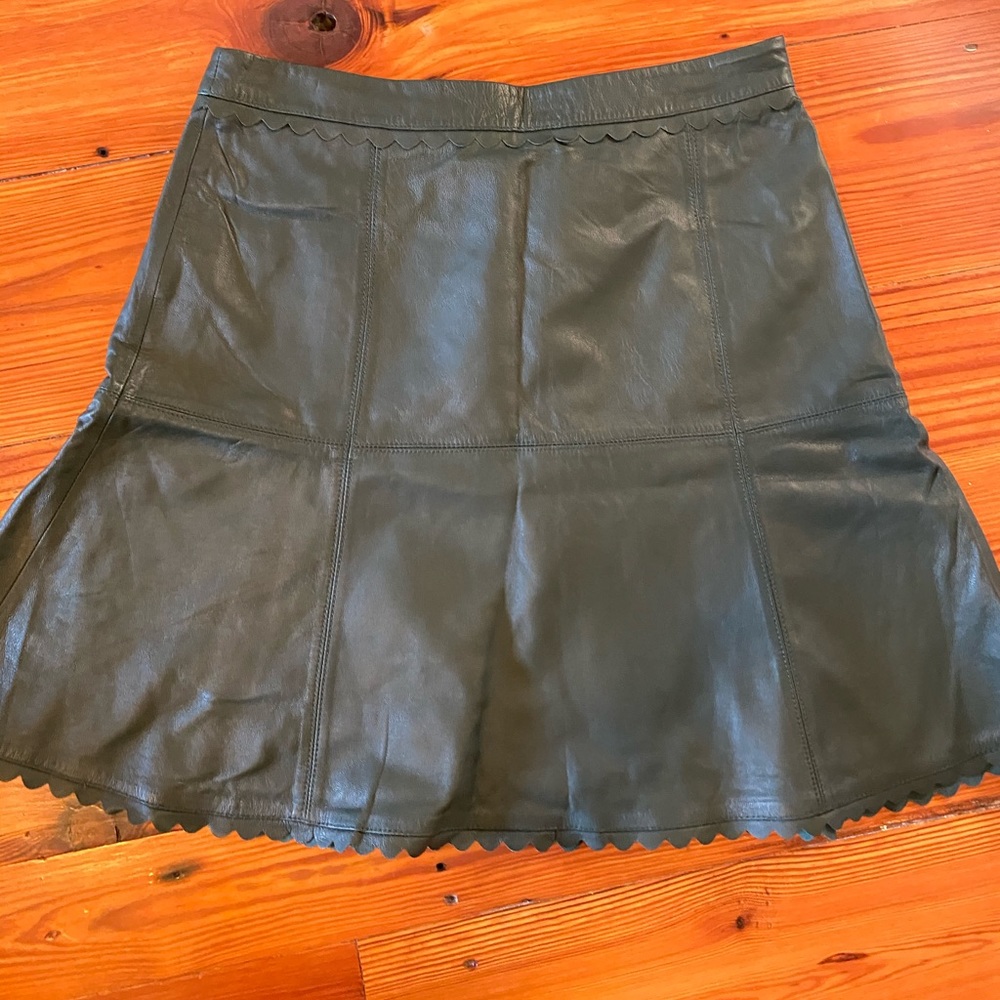 Anthropologie Hunter green leather scalloped mini